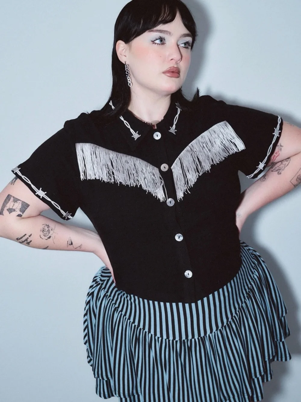 Linen Pammy Fringe Blouse in Black - Picture 7 of 7